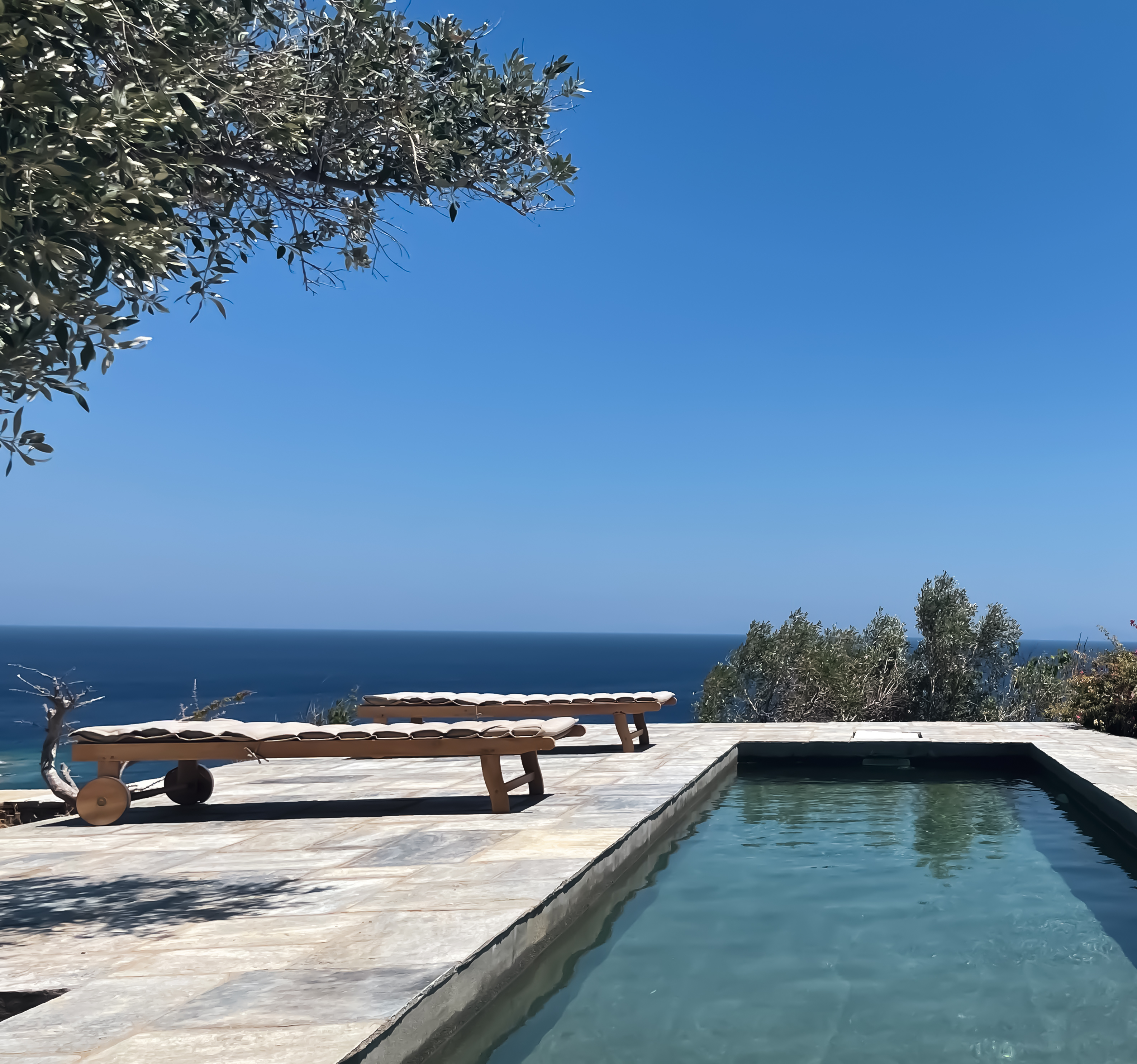 Natural stone lap pool